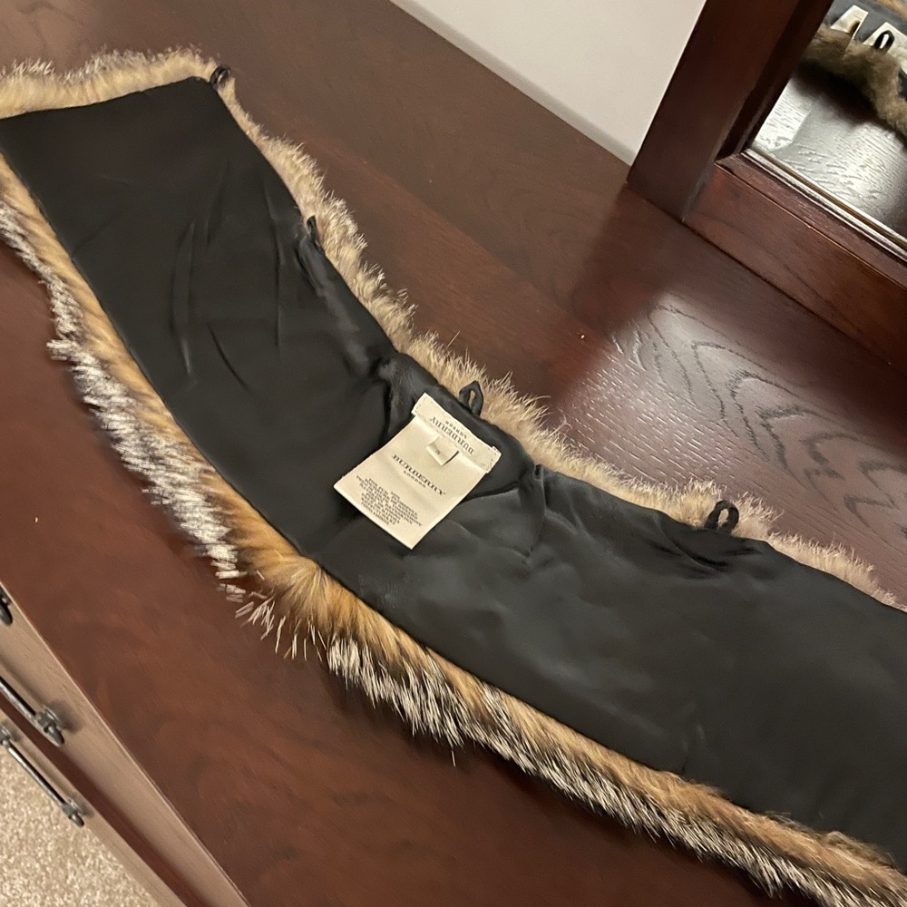 Burberry London black wool pea coat with removable fox fur collar, size 8/M - Picture 14 of 15